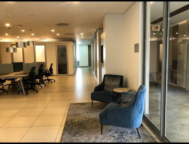 747M² OFFICE TO LET IN ROSEBANK